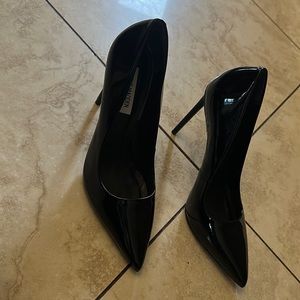 Steve Madden patent leather black pumps size 8.5